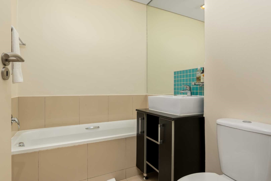 2 Bedroom Property for Sale in Cape Town City Centre Western Cape